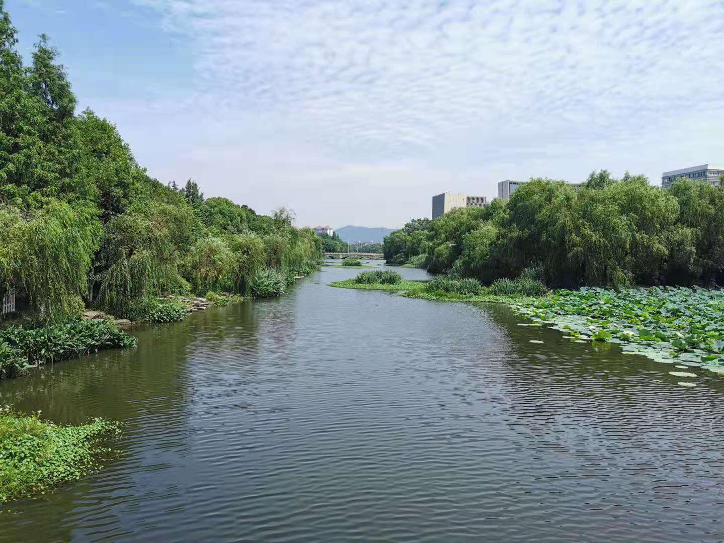 湖州市潜山港水环境综合治理工程.jpg